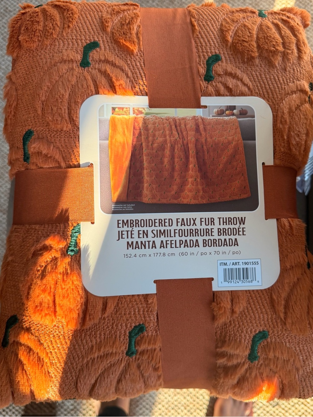 Costco Halloween Embroidered Faux Fur Throw Blanket (Pumpkin)